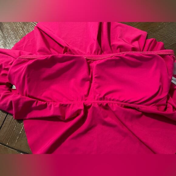 Trina Turk hot pink ruffle off the shoulder bandeau bikini top size 4 - Picture 10 of 10